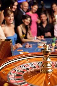Ilustrasi pengguna menikmati permainan live casino di sex18 dengan kualitas streaming optimal